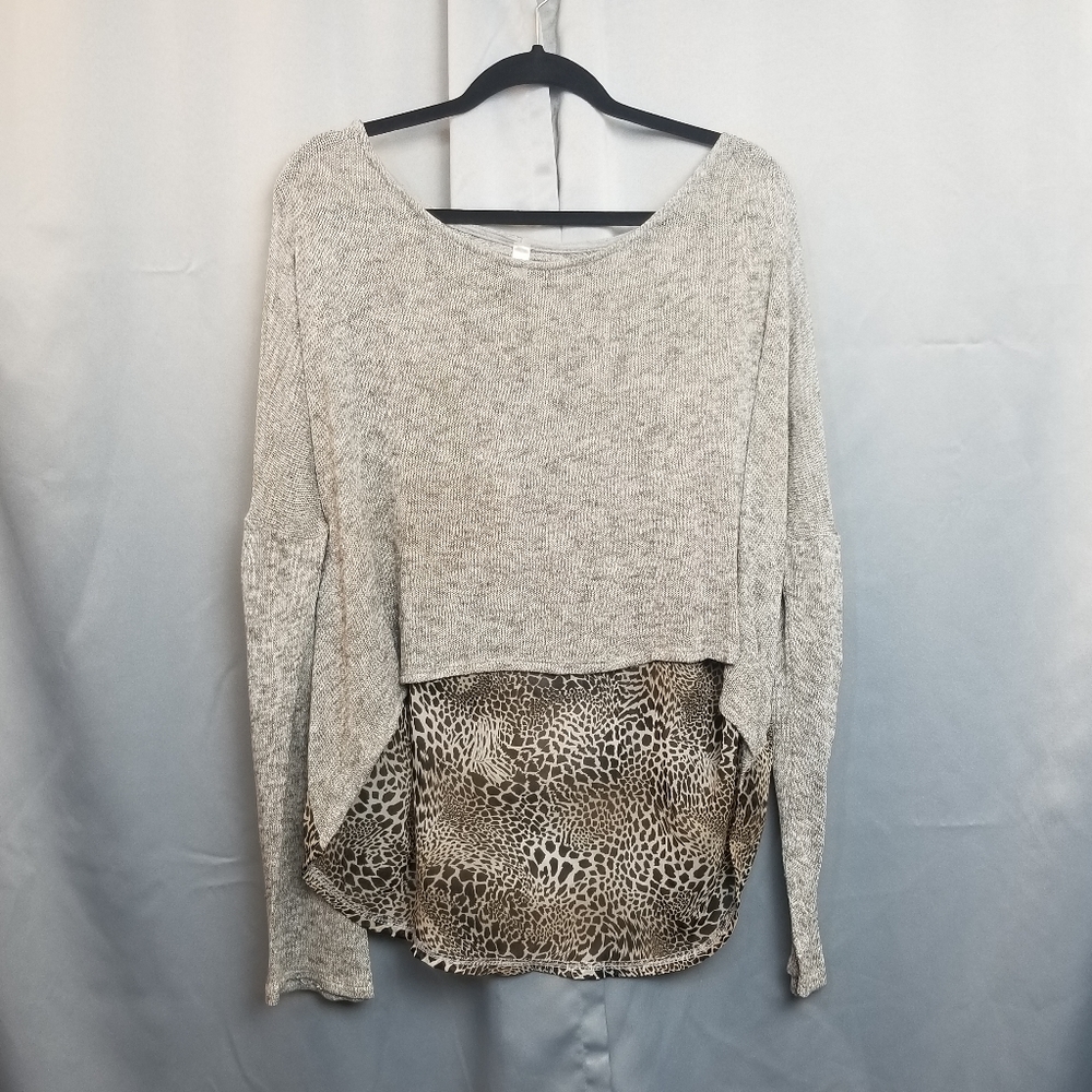 Q&A high low long sleeve sheer knit leopard print